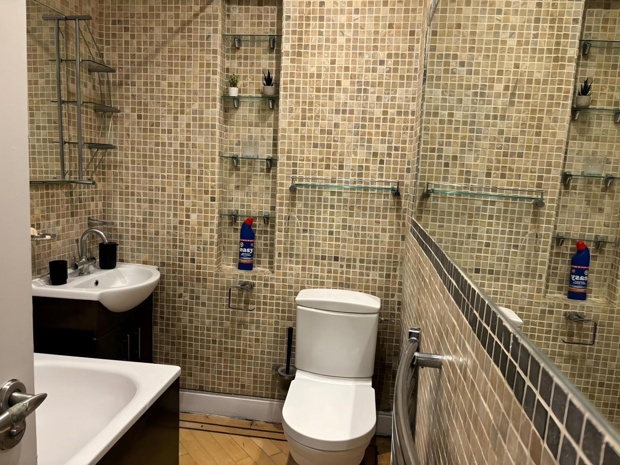 Town Centre House, Near Heathrow, Holloway, Thorpepark, Legoland Staines-upon-Thames